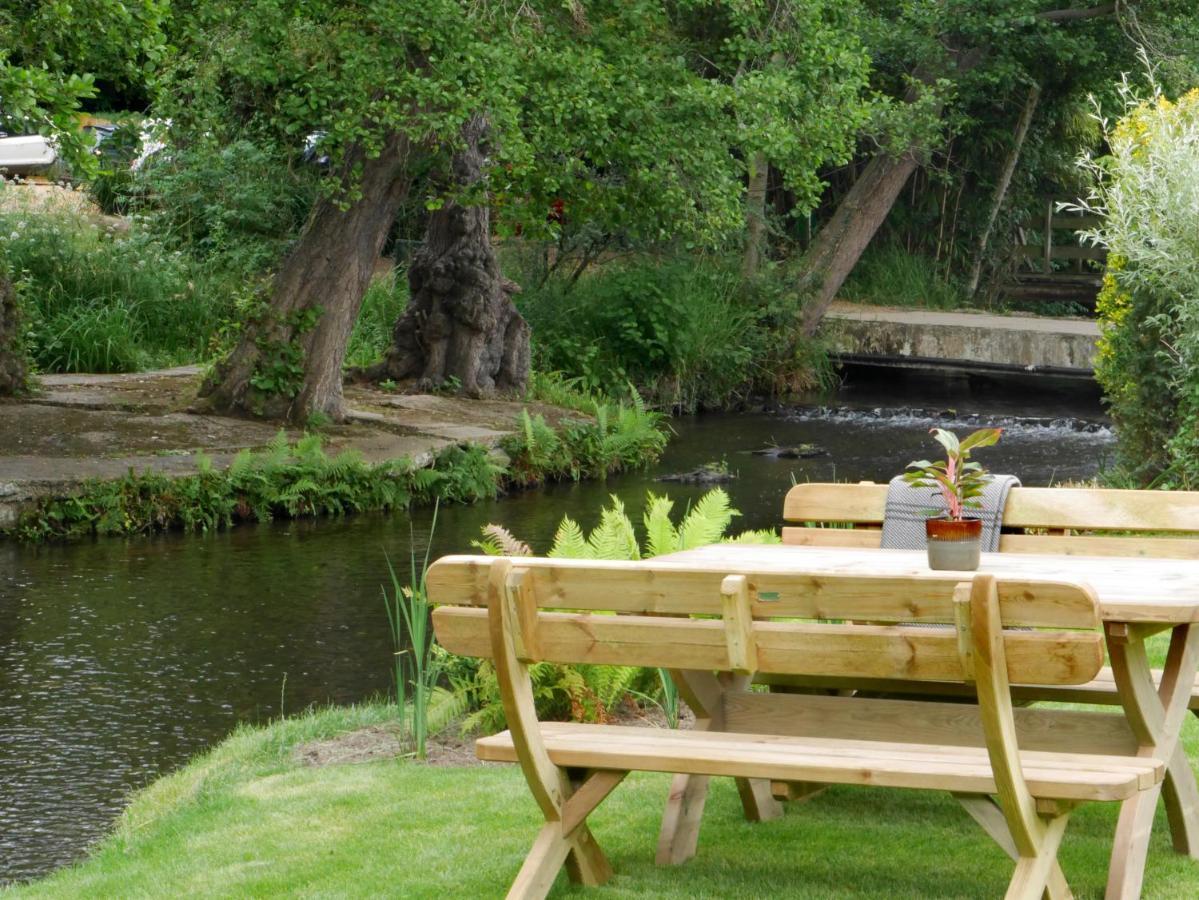 The Drummond At Albury Guildford Zewnętrze zdjęcie
